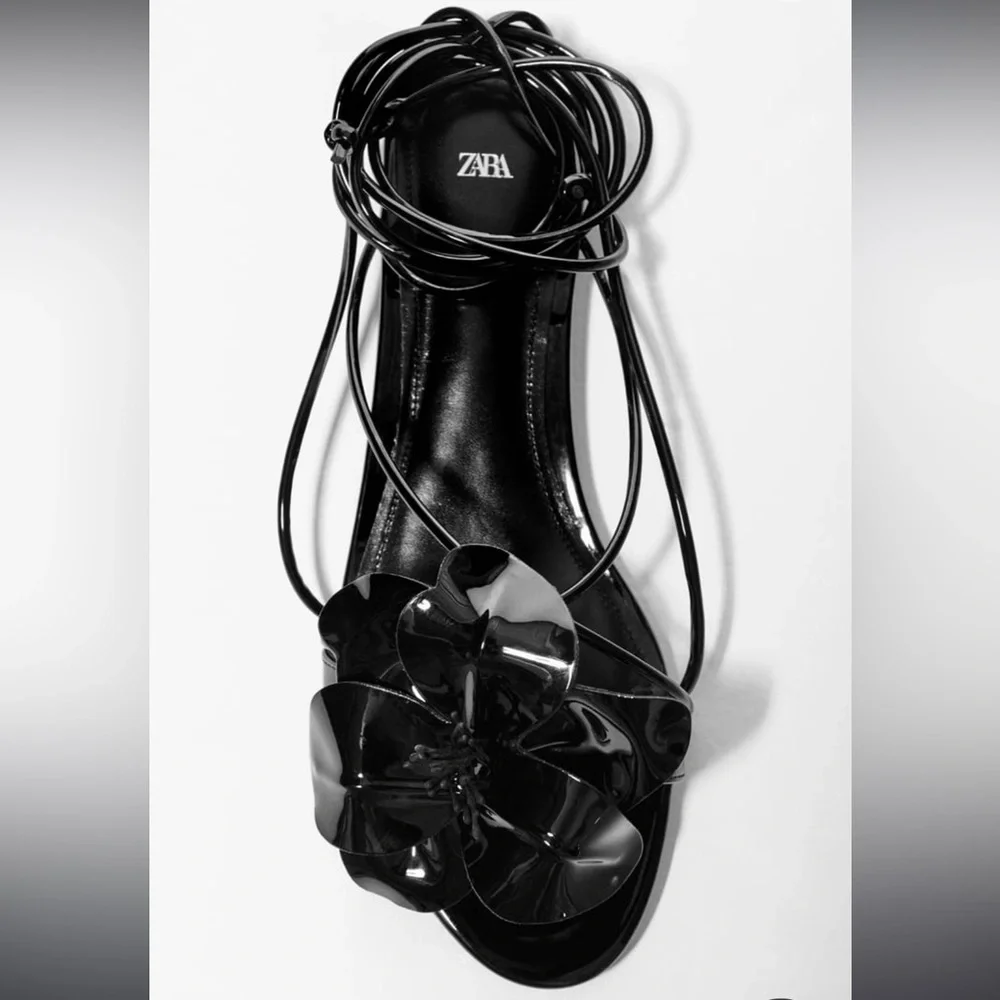 Zara maxi flower lace up patent leather flat sandals - Picture 3 of 9
